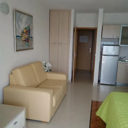 Apartments Amor شقة *