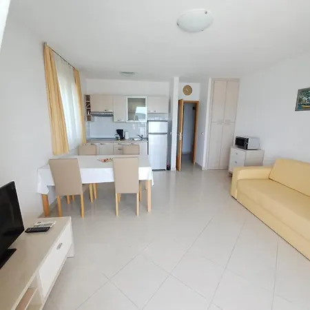 Apartments Amor *