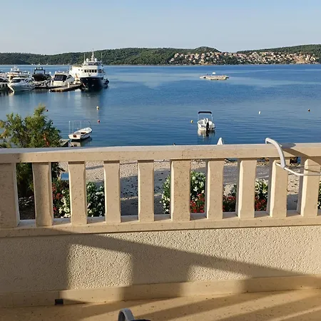 Apartments Amor * Τρογκίρ