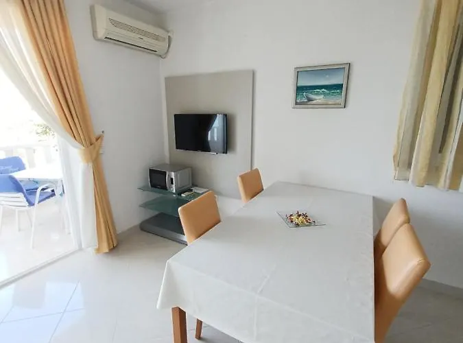 Apartments Amor *